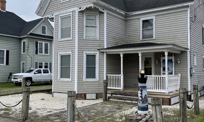 Greenbackville House | Newly remodeled quiet single-family house by the bay
