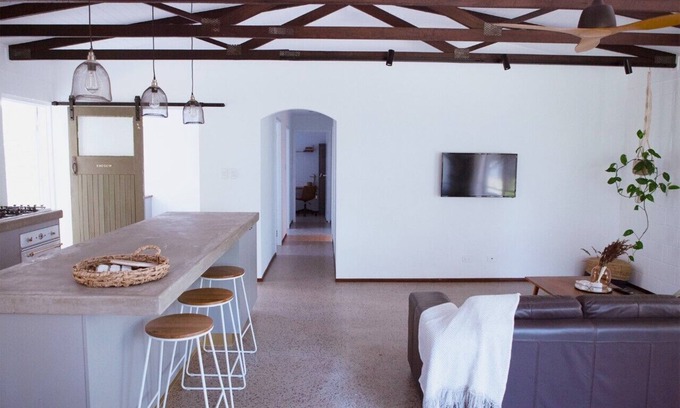 Marcoola House | Newly renovated 1970's house. Dog/kid friendly.