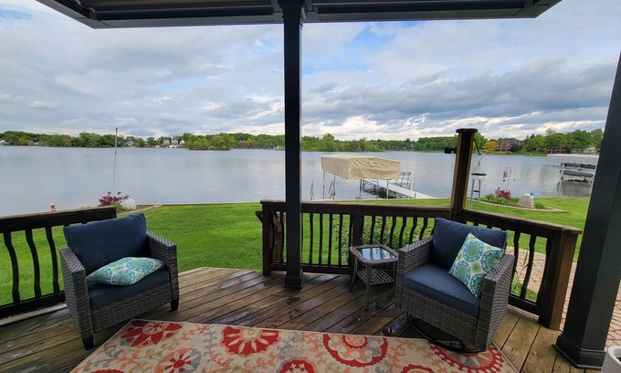 Howell House | Newly renovated 3 bedroom lakefront home on all-sports Crooked Lake!