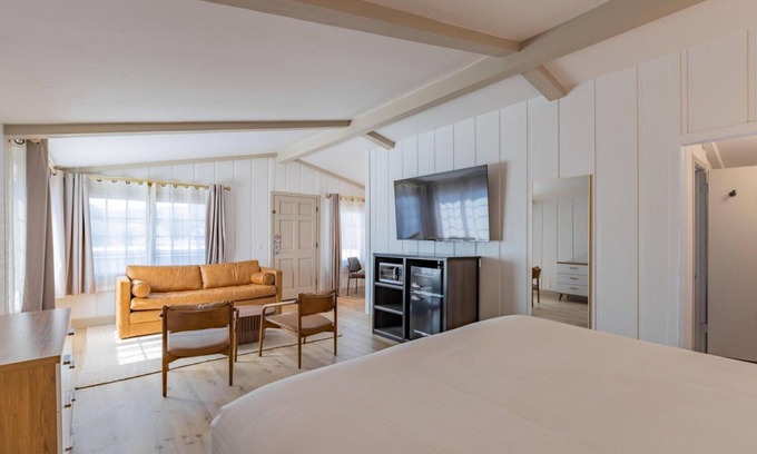 Solvang House | Newly renovated boutique hotel in heart of Solvang, California - dog friendly