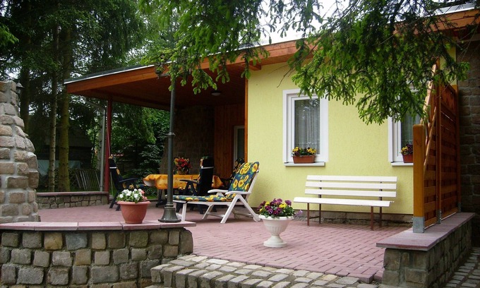 Mechelgruen House | Newly renovated, detached vacation home, pets welcome