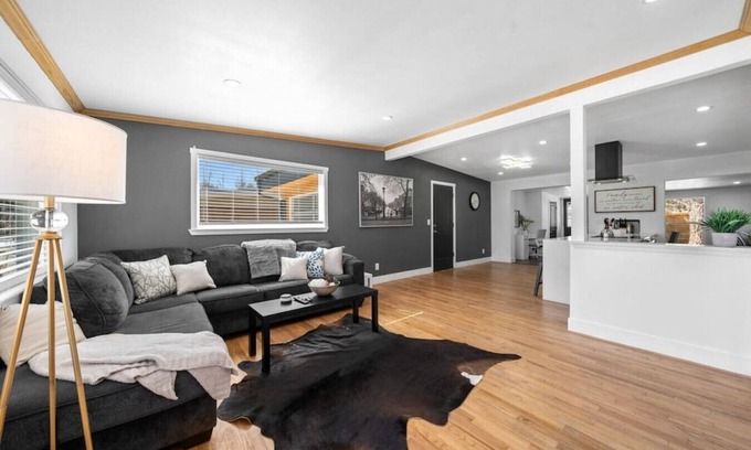 Alta Vista Area House | Newly Renovated Mid-Mod Home near Olde Town Arvada