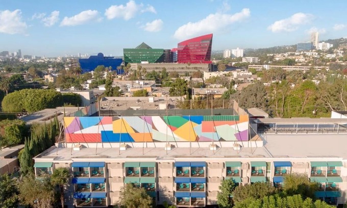 Tri-West Hotel | Newly-renovated luxury suites w/kitchenette & balcony! Close to Beverly Hills