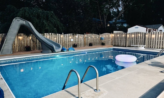 South Central Omaha House | Newly Renovated with Pool, close to CWSn3 bedroom, 7 bed, 2 bathroom, sleeps 12