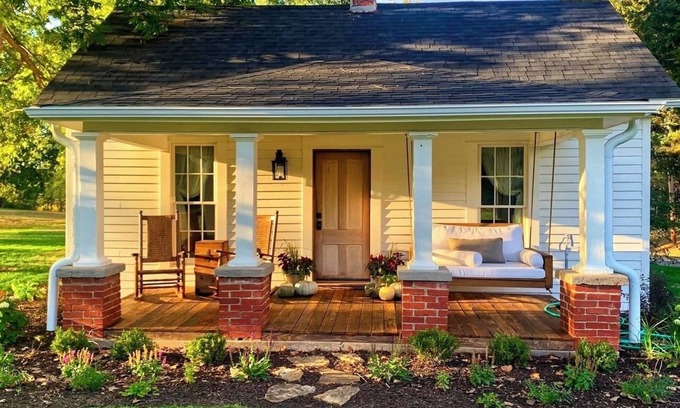 Boonesboro Cabin | Newly Restored 2-bedroom cabin in Historic Arrow Rock