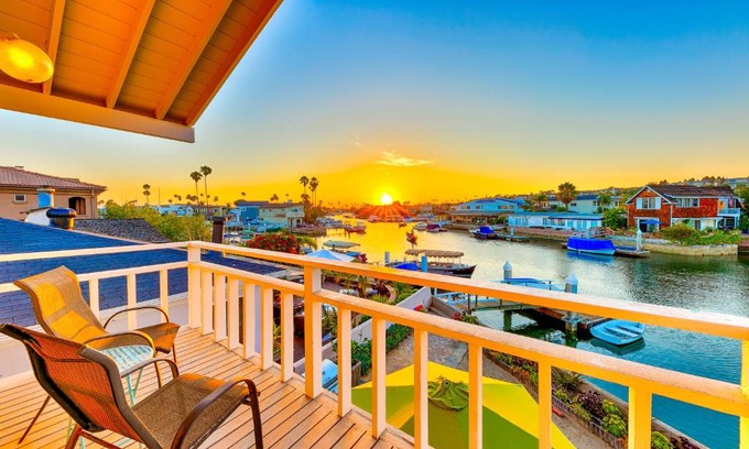 West Newport House | Newport Bay Front Vacation Home