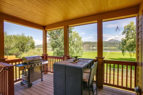 Newport House | Newport Riverfront Home with Deck and Fire Pit!