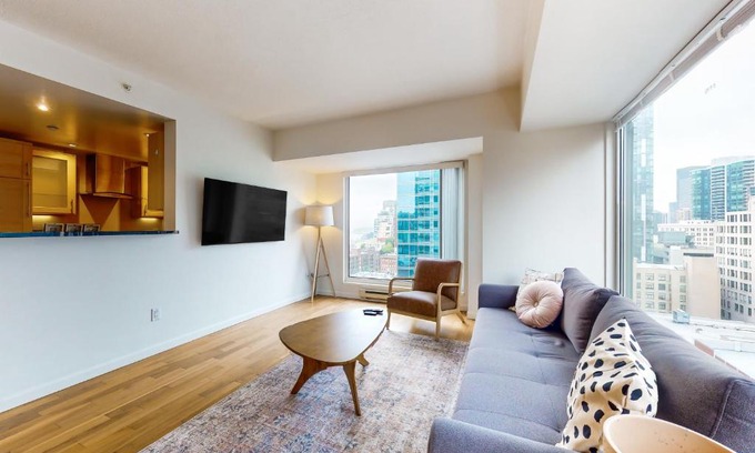 Downtown Seattle Apartment | Next to the Market at Newmark