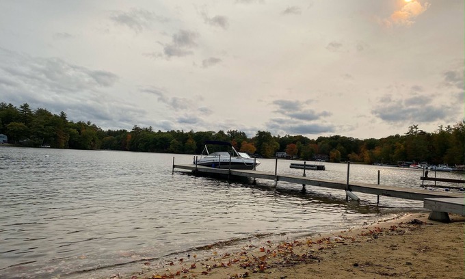 Lochmere House | NH Farm House on Lake Winnisquam! Book now for boat slip access!