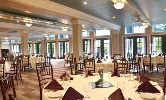 Lewiston Hotel | Niagara Crossing Hotel & Spa