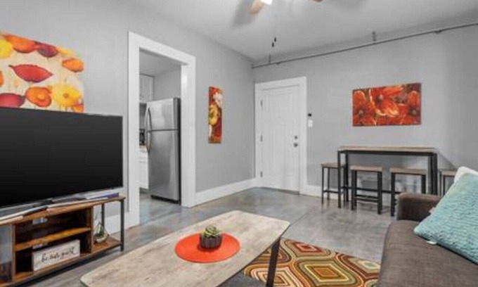Sherman Hill Apartment | Nice 2 bedroom in Sherman Hill-8