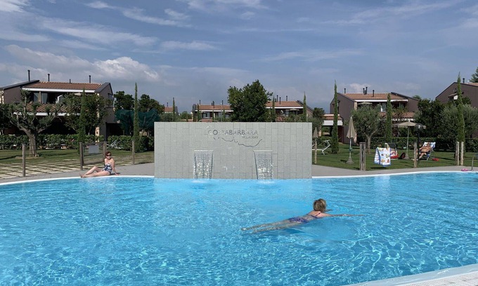 Crociale Apartment | Nice apartment for 4 people with pool, A/C, WIFI, TV, terrace, pets allowed and parking