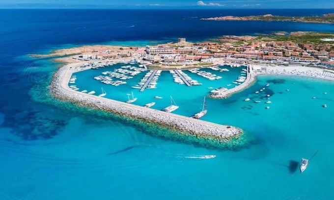 Canneddi Apartment | Nice apartment for 4 people with WIFI, A/C, TV, terrace and pets allowed
