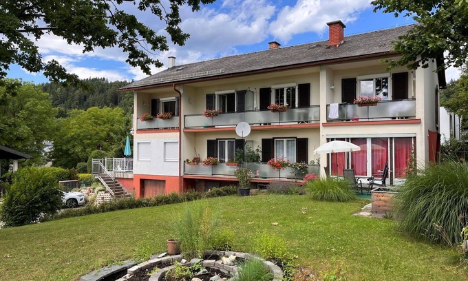 Goritschach Apartment | Nice apartment for 4 people with WIFI, TV, terrace, pets allowed and parking