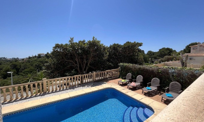 Costa Nova House | Nice apartment in villa with WIFI, private pool, A/C, TV, terrace, pets allowed and parking