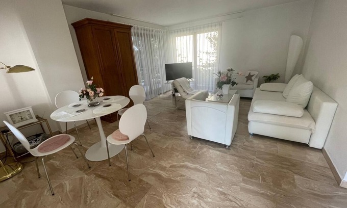 Harthausen Apartment | Nice apartment with terrace and garden near Legoland
