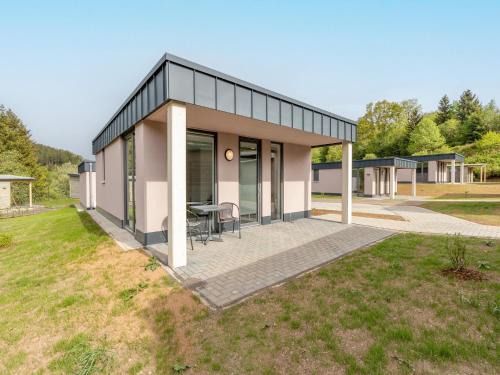 Hallschlag House | Nice bungalow in Hallschlag near the lakebeach