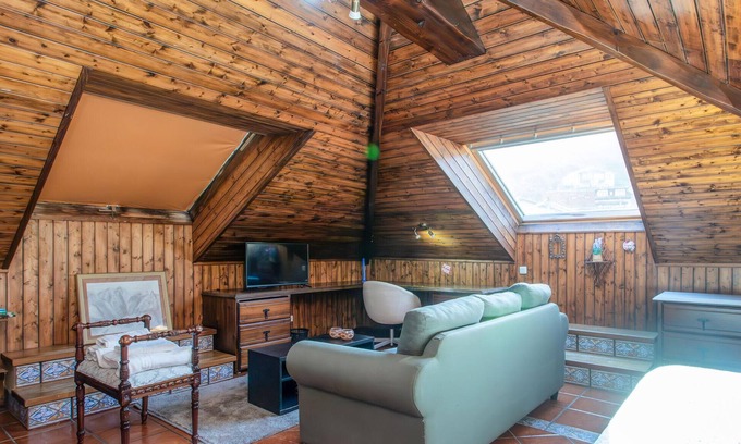 Cue House | Nice home in Cue with outdoor swimming pool