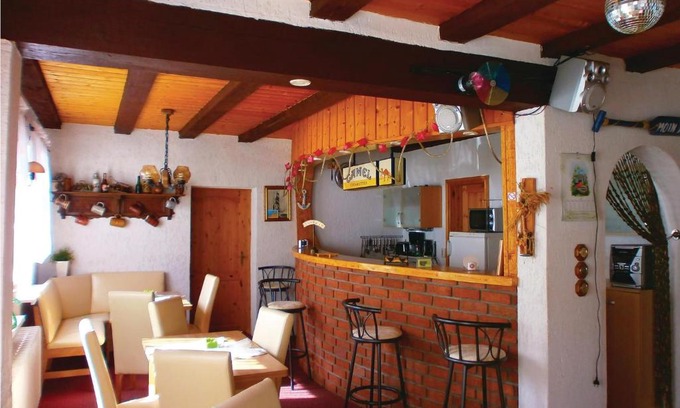 Satow House | Nice home in Hanstorf with 5 Bedrooms and WiFi