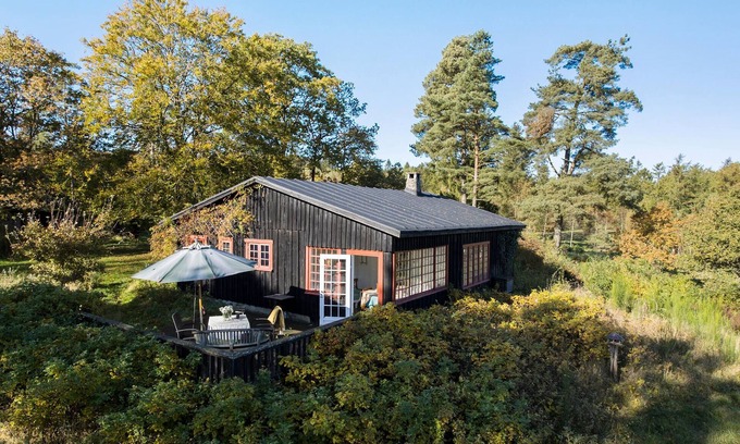 Skygge House | Nice home in Tørring with WiFi