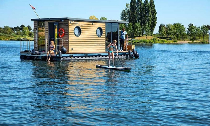 Ophoven Boat Rental | Nice houseboat in Kinrooi for rent