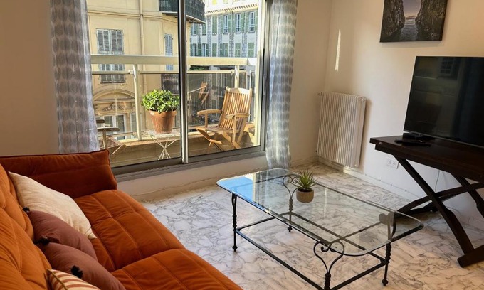 Lepante Quarter Apartment | Nice la Belle, city centre 1 bed, 2 terrace, quiet
