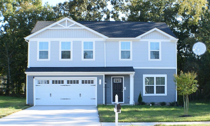 Petersburg House | Nice! New home near VSU x Fort Gregg Adams Military Base mins to DT Richmond VA
