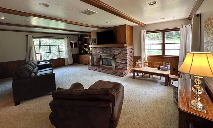 Carroll House | Nice sized family friendly home with 2 living spaces. Large private backyard!