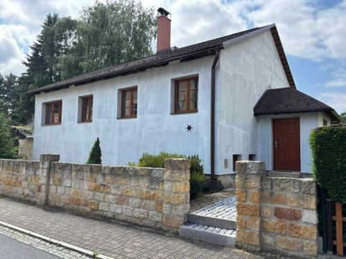 Hartau House | Nicole