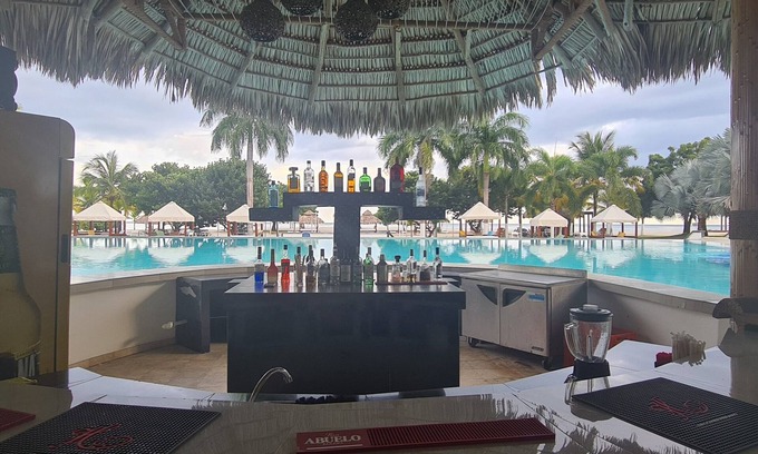 Playa Blanca Condo | Nikki Residence Oceanfront Condo with Great Balcony!