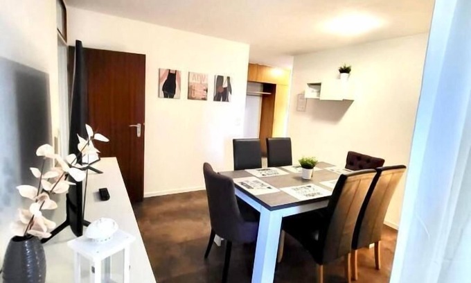 Freiberg am Neckar Apartment | nJoy! Comfort & Spacious - balcony - free WiFi