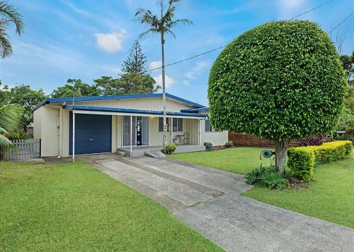 Mylestom House | Nonna and Pops