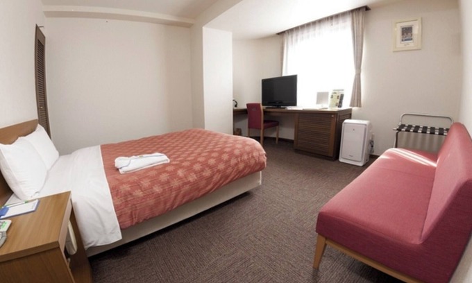 Higashimurayama Hotel | Nonsmoking Double Parking Separate fee 550 yen per car tax included/Higashimurayama Tokyo