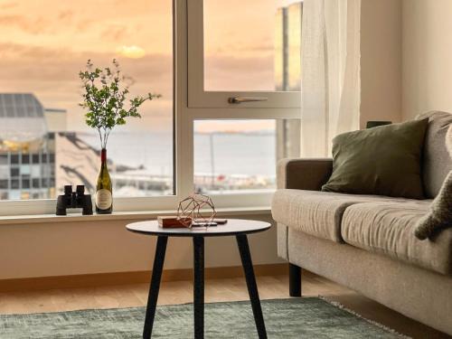 Bodo Apartment | Nordic Style City Apartment with Sunny Marina Views
