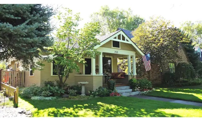 North End House | Northend Bungalow in Historical District