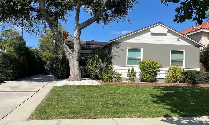Northridge House | Northridge 3BR/2BA Pool House, Location is GEM