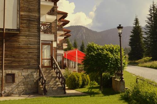 Smolyan Apartment | Northstar Ski Apartment in Mountain Lake Hotel