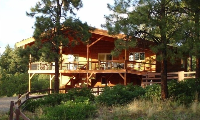 Durango House | Nothing But Compliments - n30 day minimum rental for 2025