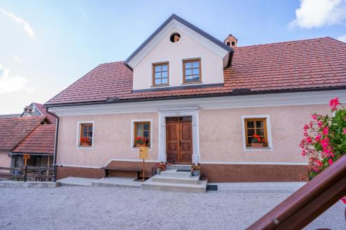 Cerknica House | Notranjska hiša - traditional country house, close to the world attraction Cerknica lake