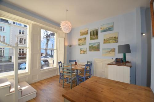 Notting Hill Apartment | Notting Hill Charm -Sleeps 5 - Urban Retreat