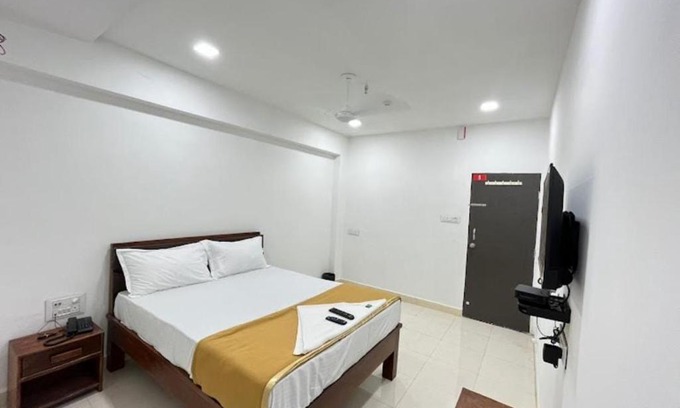 Bardoli House | np rooms