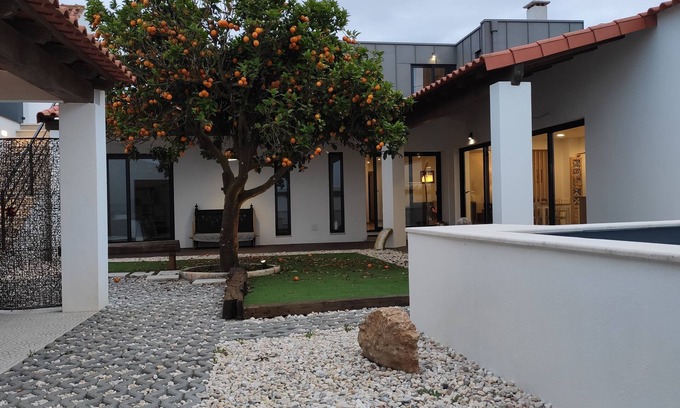 Casais do Rio House | Numa aldeia tranquila, um Alojamento com traços originais a brindar a historia!
