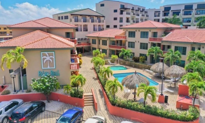 Washington House | nVilla in a Gated Community Noord