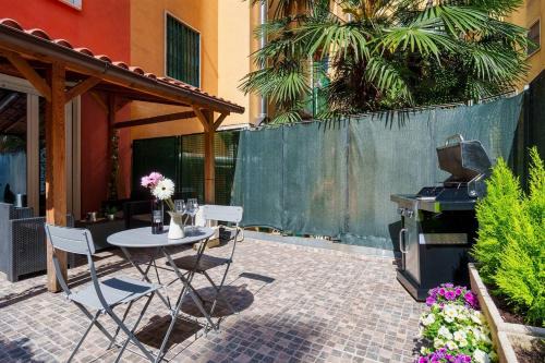 Portello Apartment | NYE apart Milan-FIERA CITY LIFE-De Montel Terme-SAN SIRO-Ippodromo-ALLIANZ CLOUD-Cozy flat with BiG Terrace Barbecue