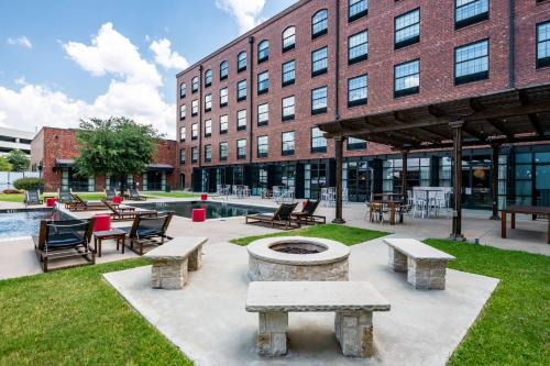 Las Colinas Hotel | NYLO Las Colinas Hotel, Tapestry Collection by Hilton