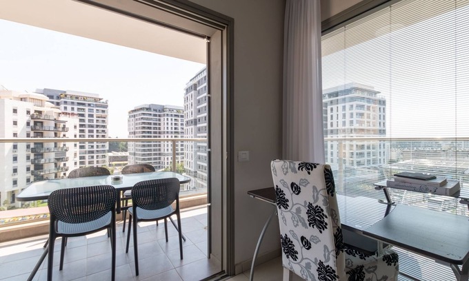 Kiryat Ono Apartment | O&O Group - Luxury Tower/parking/Shopping Mall/2BR