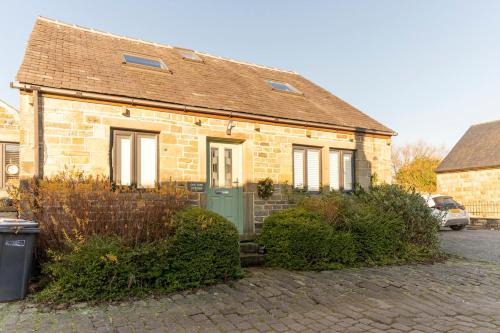 Fence House | Oak Tree Cottage - Pendle - Forest of Bowland