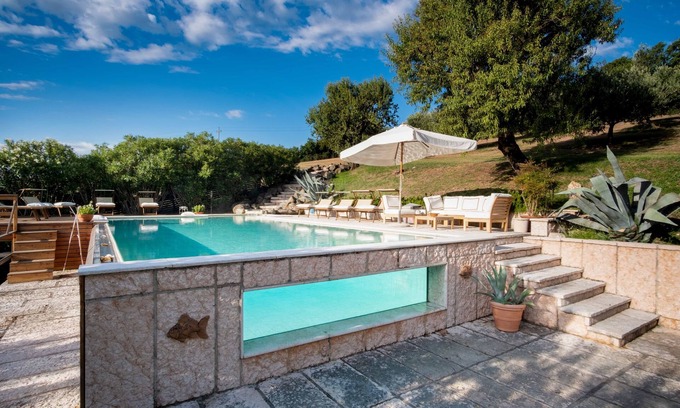 Lozzo Atestino Villa | Oasi Dolce Vita house surrounded by greenery with swimming pool, tennis and panoramic view