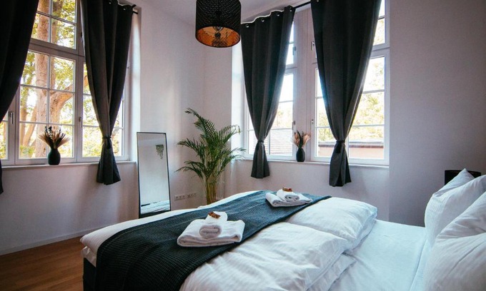 Loschwitz Apartment | Oasis Appart - Wohnen im Königspark - Elbhang Dresden - große Terrasse - Netflix - TG