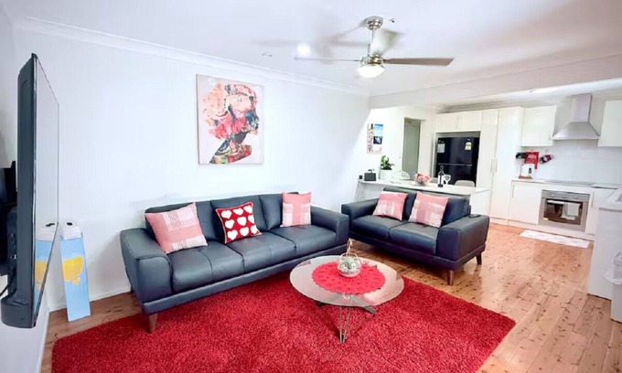 Budgewoi House | Oasis at the Lakeside